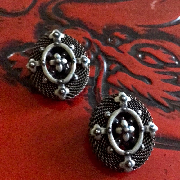 Vintage metal mesh w/flowers earrings,MCM style, goth, steam punk,Estate jewelry - Picture 1 of 5